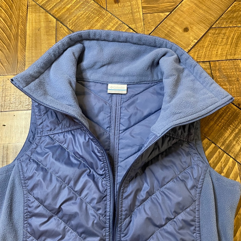 Columbia Mix It Around Vest - Picture 3 of 8